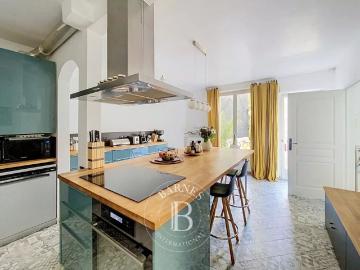 Tout savoir sur cette maison dans le quartier Agent Sarre Centre Les Vallées La Garenne, à Colombes