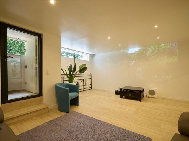 Tout savoir sur cette maison dans le quartier Auteuil Sud, à Paris 16ème