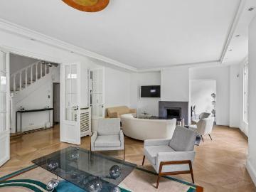 Tout savoir sur cette maison dans le quartier Auteuil Sud, à Paris 16ème