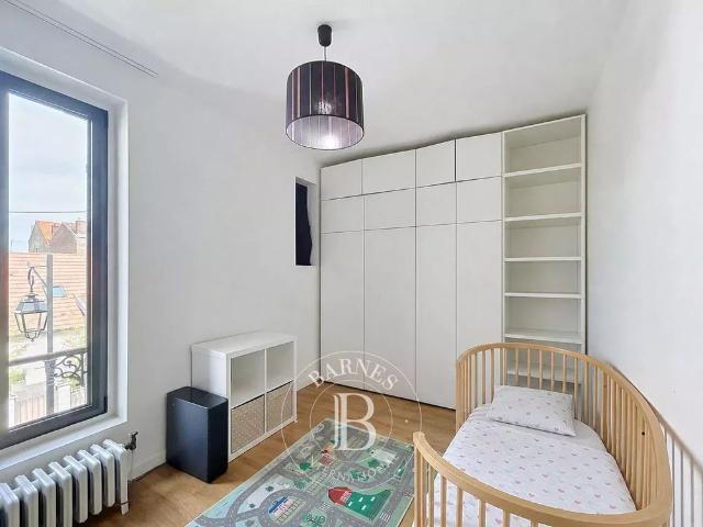 Tout savoir sur cette maison dans le quartier Gabriel Péri Estienne d'Orves, à Colombes
