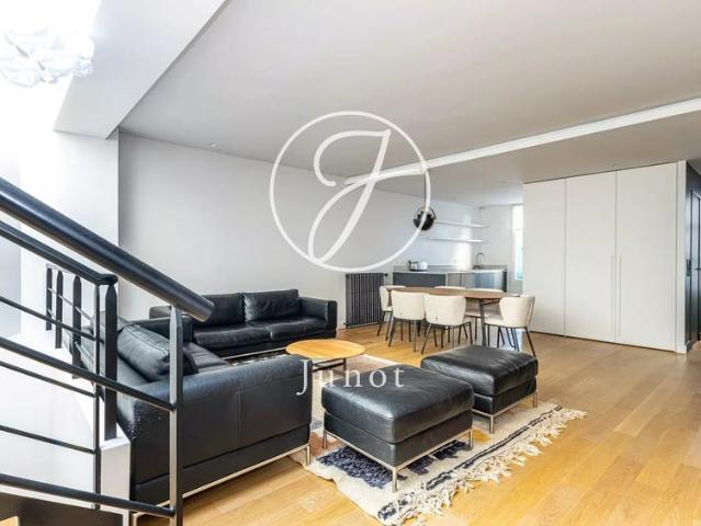 Tout savoir sur cette maison dans le quartier Grandes Carrières Clichy, à Paris 18ème