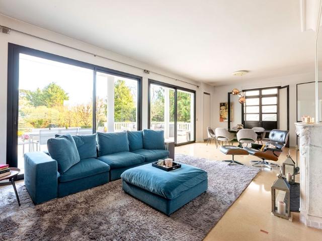 Tout savoir sur cette maison dans le quartier Gressets Centre Garenne Bechevet, à La Celle Saint Cloud