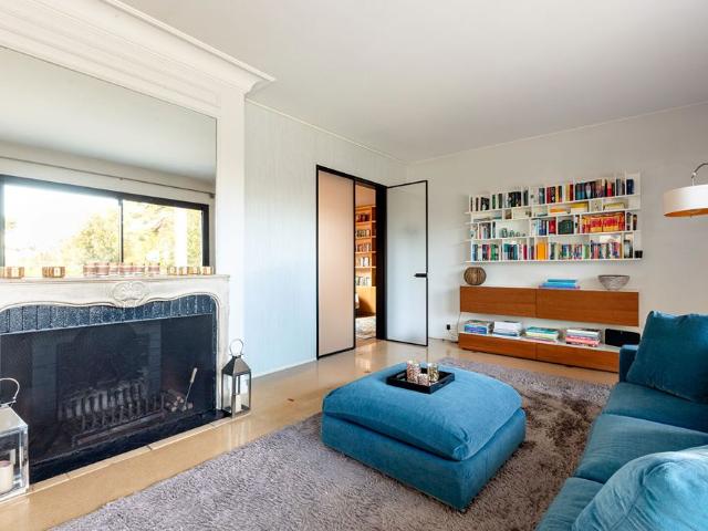 Tout savoir sur cette maison dans le quartier Gressets Centre Garenne Bechevet, à La Celle Saint Cloud