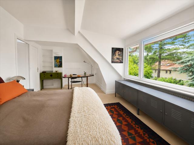 Tout savoir sur cette maison dans le quartier Domaine Saint François d'Assise, à La Celle Saint Cloud