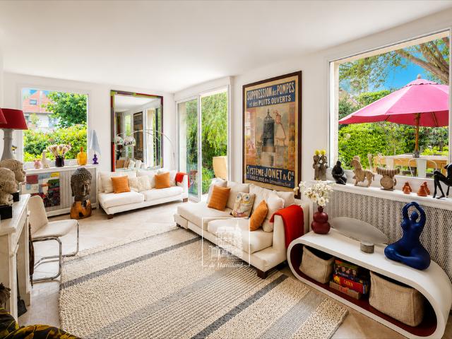 Tout savoir sur cette maison dans le quartier Domaine Saint François d'Assise, à La Celle Saint Cloud