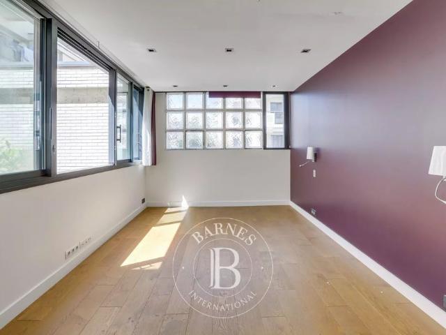 Tout savoir sur cette maison dans le quartier Front de Seine, à Levallois Perret