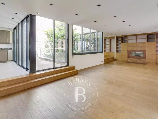 Tout savoir sur cette maison dans le quartier Front de Seine, à Levallois Perret