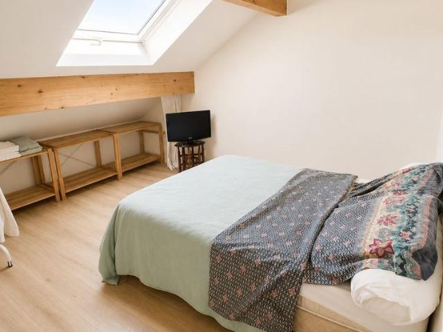Tout savoir sur cette maison dans le quartier Hôtel de Ville, à Saint Cyr l'École