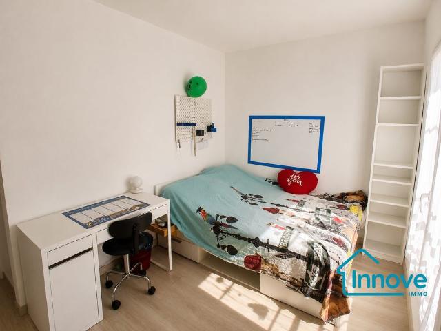 Tout savoir sur cette maison dans le quartier Hôtel de Ville, à Saint Cyr l'École