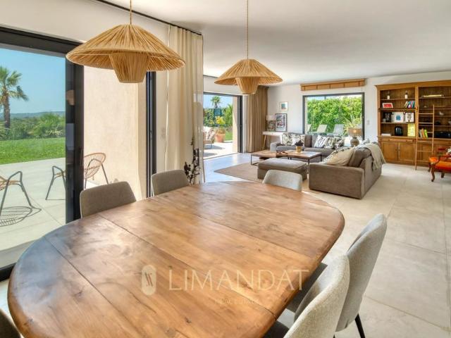 Tout savoir sur cette maison dans le quartier Ile Verte Nord Est, à Valbonne