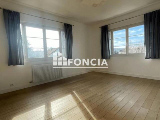 Tout savoir sur cette maison dans le quartier Ouest, à Croissy sur Seine