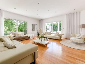 Tout savoir sur cette maison dans le quartier Le Perollier, à Écully