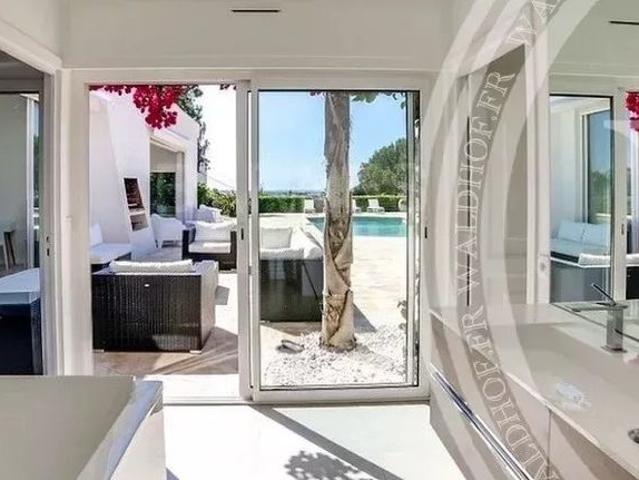 Tout savoir sur cette maison dans le quartier Le Riou, à Cannes