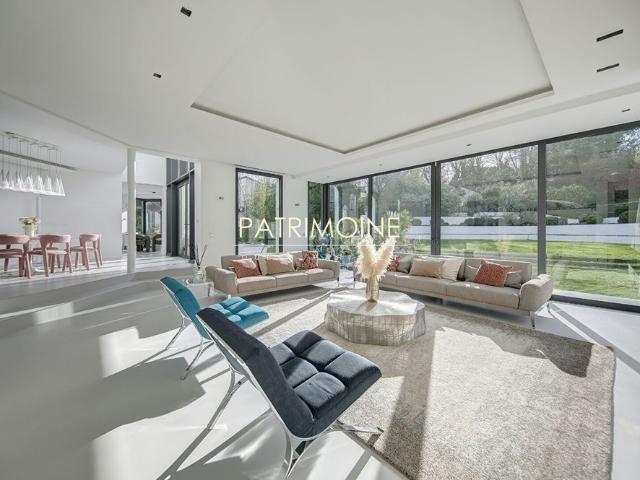 Tout savoir sur cette maison dans le quartier Les Bures, à Garches