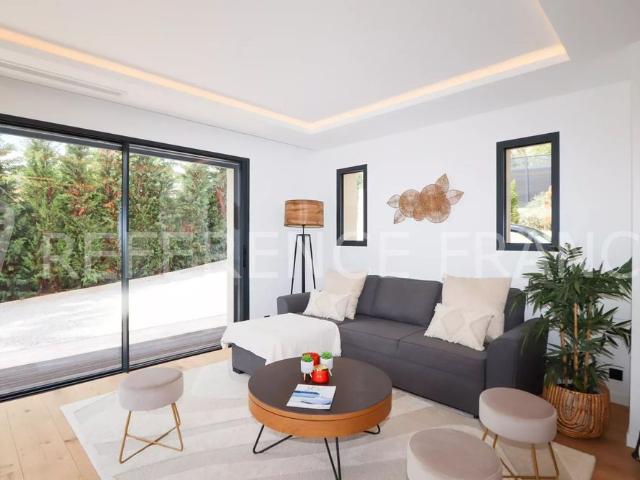 Tout savoir sur cette maison dans le quartier Les Colles Camp Lauvas Font de l'Orme, à Mougins