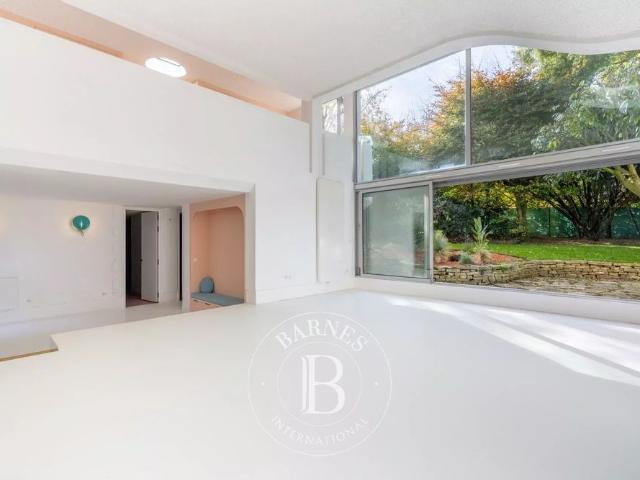 Tout savoir sur cette maison dans le quartier Les Hauts de Bougival, à Bougival