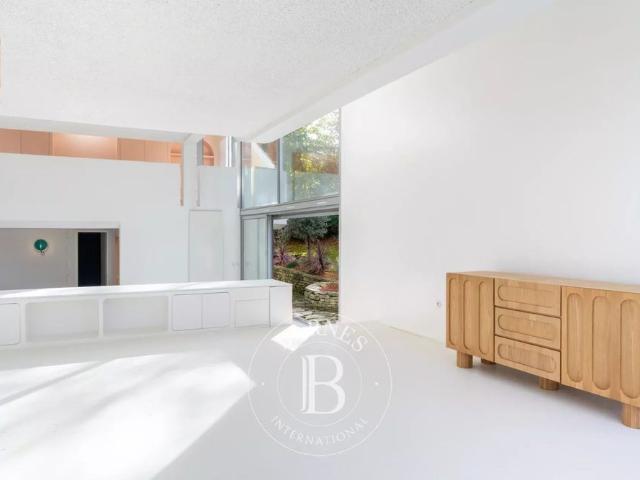 Tout savoir sur cette maison dans le quartier Les Hauts de Bougival, à Bougival