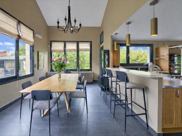 Tout savoir sur cette maison dans le quartier Les Hauts de Bougival, à Bougival