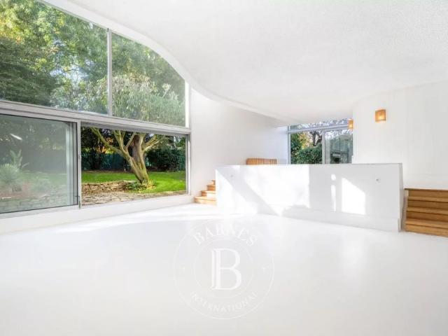 Tout savoir sur cette maison dans le quartier Les Hauts de Bougival, à Bougival