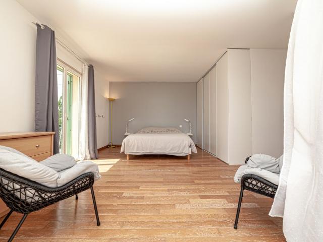 Tout savoir sur cette maison dans le quartier Lingostiere Saint Isidore, à Nice