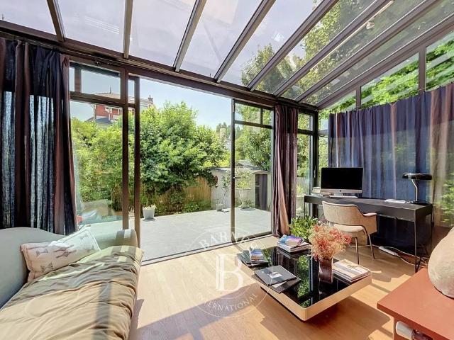 Tout savoir sur cette maison dans le quartier Mairie, à Garches