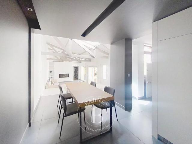 Tout savoir sur cette maison dans le quartier Marceau République, à Courbevoie