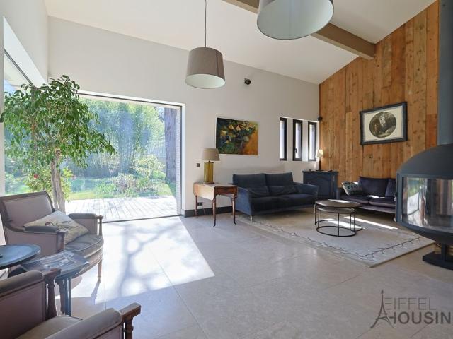Tout savoir sur cette maison dans le quartier Merlettes, à Le Vésinet