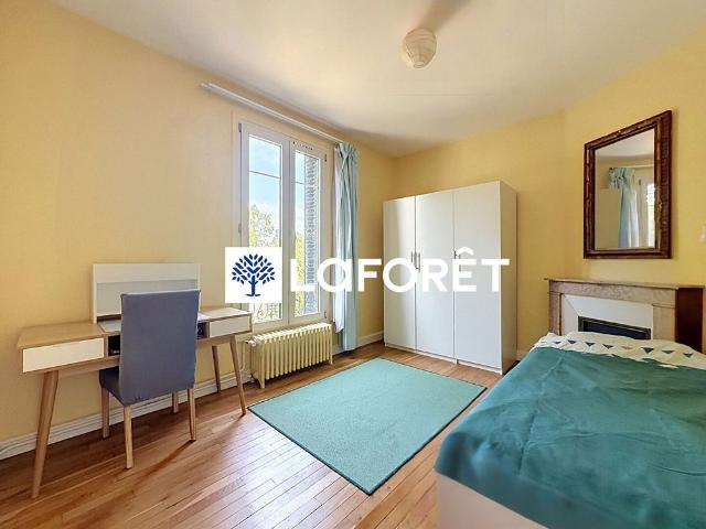 Tout savoir sur cette maison dans le quartier Merlettes, à Le Vésinet
