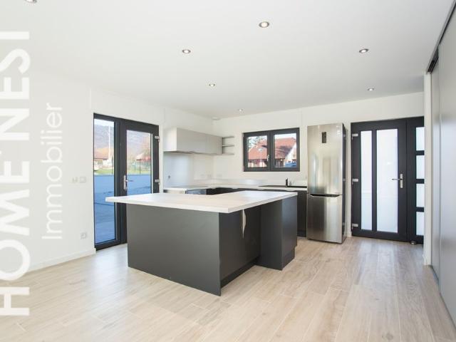 Tout savoir sur cette maison dans le quartier Nord Ouest, à Divonne les Bains