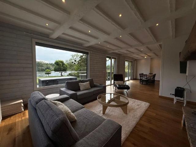 Tout savoir sur cette maison dans le quartier Nord Ouest Sud Est, à Nandy