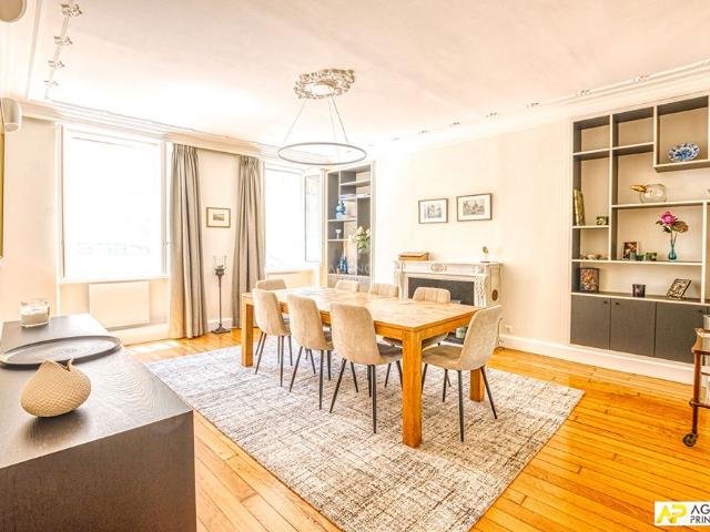 Tout savoir sur cette maison dans le quartier Saint Louis, à Versailles