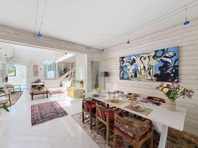 Tout savoir sur cette maison dans le quartier Saint Mathieu, à Grasse