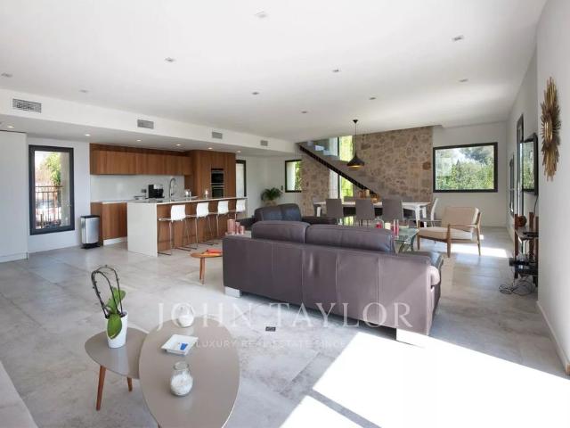 Tout savoir sur cette maison dans le quartier Sainte Anne, à Vence