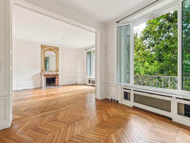 Tout savoir sur cette maison dans le quartier Porte Dauphine, à Paris 16ème