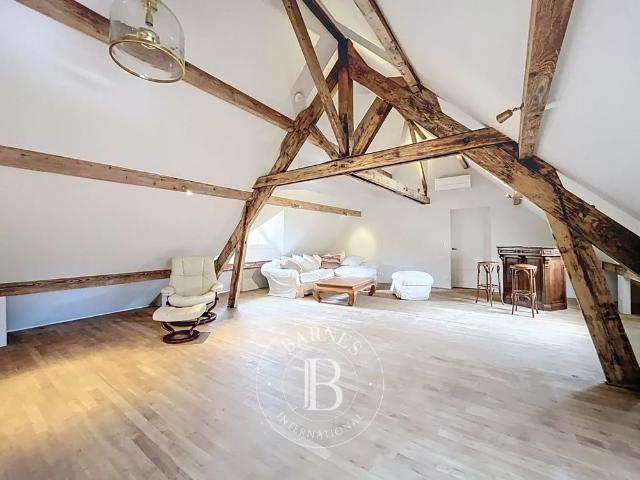 Tout savoir sur cette maison dans le quartier Parc de Sceaux, à Sceaux