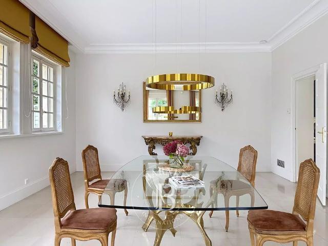 Tout savoir sur cette maison dans le quartier Parc de Sceaux, à Sceaux