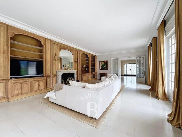 Tout savoir sur cette maison dans le quartier Parc de Sceaux, à Sceaux