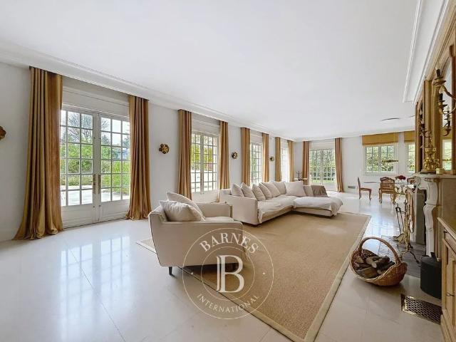 Tout savoir sur cette maison dans le quartier Parc de Sceaux, à Sceaux