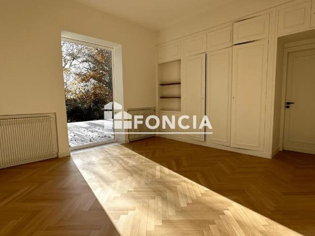 Tout savoir sur cette maison dans le quartier Parc de Sceaux, à Sceaux