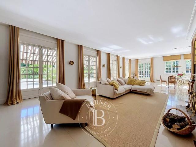 Tout savoir sur cette maison dans le quartier Parc de Sceaux, à Sceaux