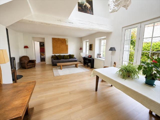 Tout savoir sur cette maison dans le quartier Plateau Thery Centre Ancien, à Vaucresson