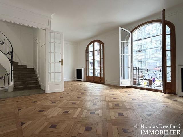 Tout savoir sur cette maison dans le quartier Vaugirard Parc des Expositions, à Paris 15ème