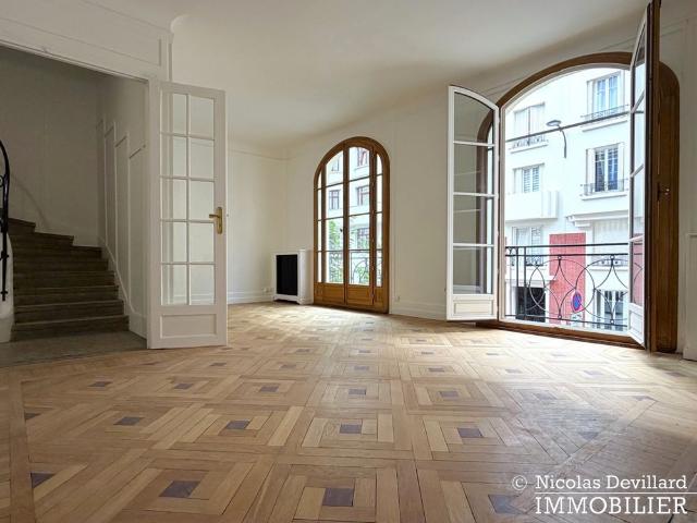 Tout savoir sur cette maison dans le quartier Vaugirard Parc des Expositions, à Paris 15ème