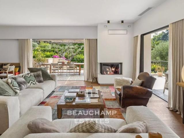 Tout savoir sur cette maison dans le quartier Valmasque Notre Dame de Vie, à Mougins