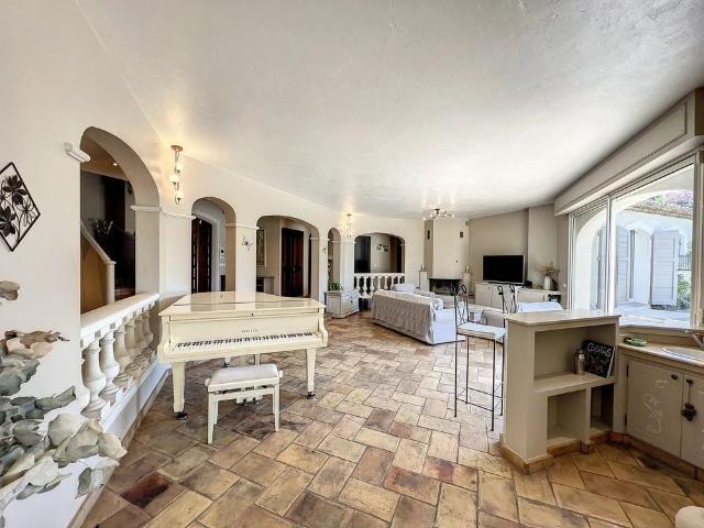 Tout savoir sur cette maison dans le quartier Valmasque Notre Dame de Vie, à Mougins