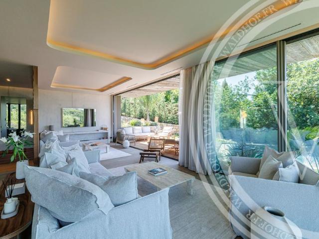 Tout savoir sur cette maison dans le quartier Village Le Val Cabrieres, à Mougins