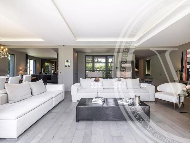 Tout savoir sur cette maison dans le quartier Village Le Val Cabrieres, à Mougins
