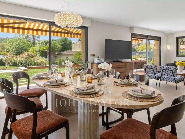 Tout savoir sur cette maison dans le quartier Village Le Val Cabrieres, à Mougins