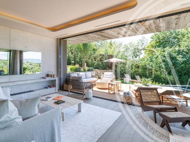 Tout savoir sur cette maison dans le quartier Village Le Val Cabrieres, à Mougins