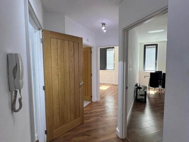 Touthill Close, Peterborough PE1 1 bed apartment to rent £900 pcm £208 pw